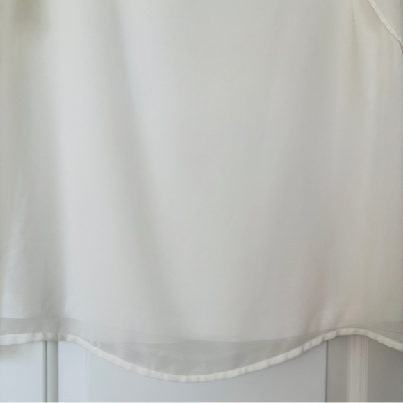 Elegant White Ruffle Sleeve Top - Picture 6 of 7